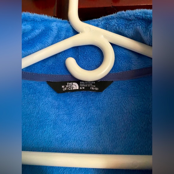 The North Face Spring jacket/sweater - Picture 2 of 2